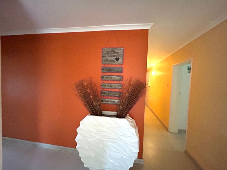 5 Bedroom Property for Sale in Beacon Bay Eastern Cape